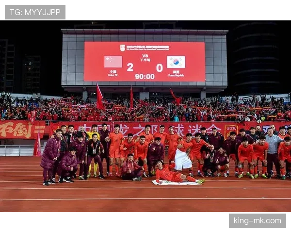 中超青年才俊表现亮眼，年轻球员复苏引球迷热议