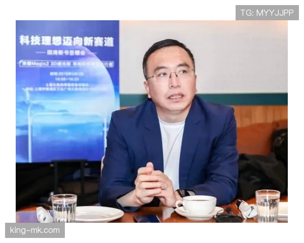 齐达内执教哲学:以稳定性筑基,以创造力破局,重塑球队战术新格局 齐达内执教哲学:以稳定性筑基,以创造力破局,重塑球队战术新格局