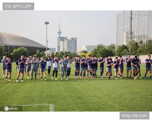 傅园慧训练完吃十盒冰淇淋还说“没控制住”
